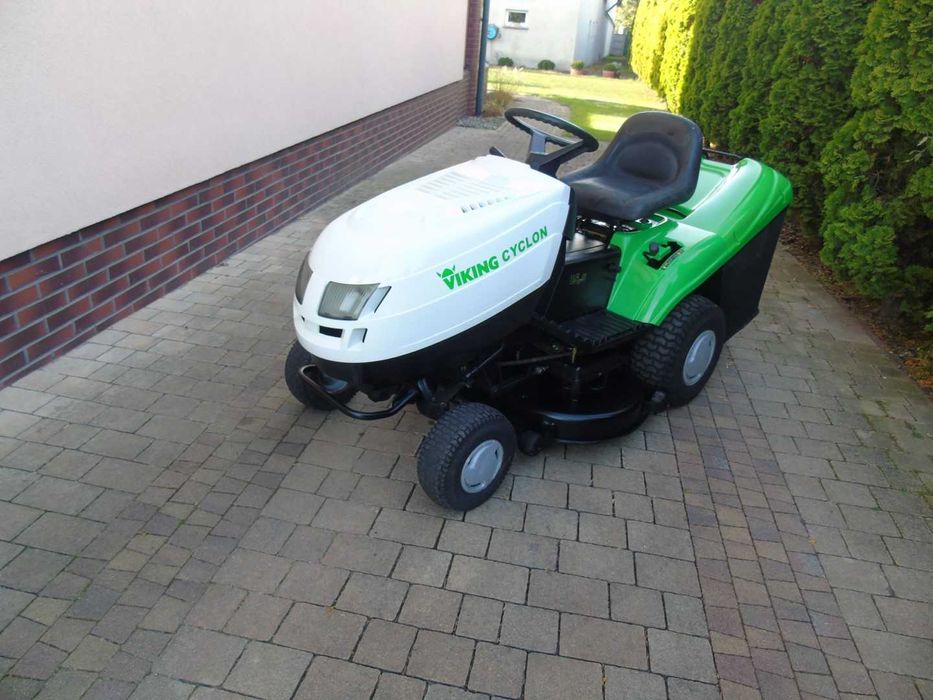 Traktorek kosiarka VIKING CYCLON 15,5 KM kosz manual PO SERWISIE