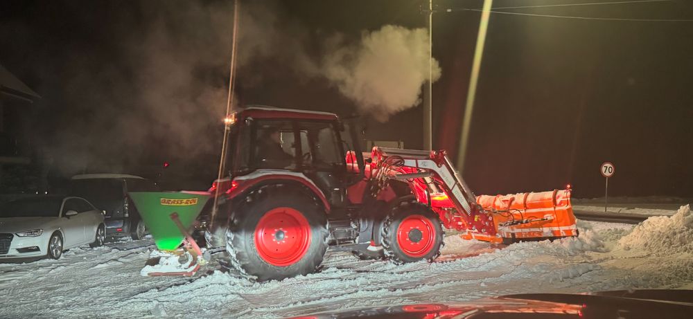 odśnieżanie placów, parkingów i osiedli!!!