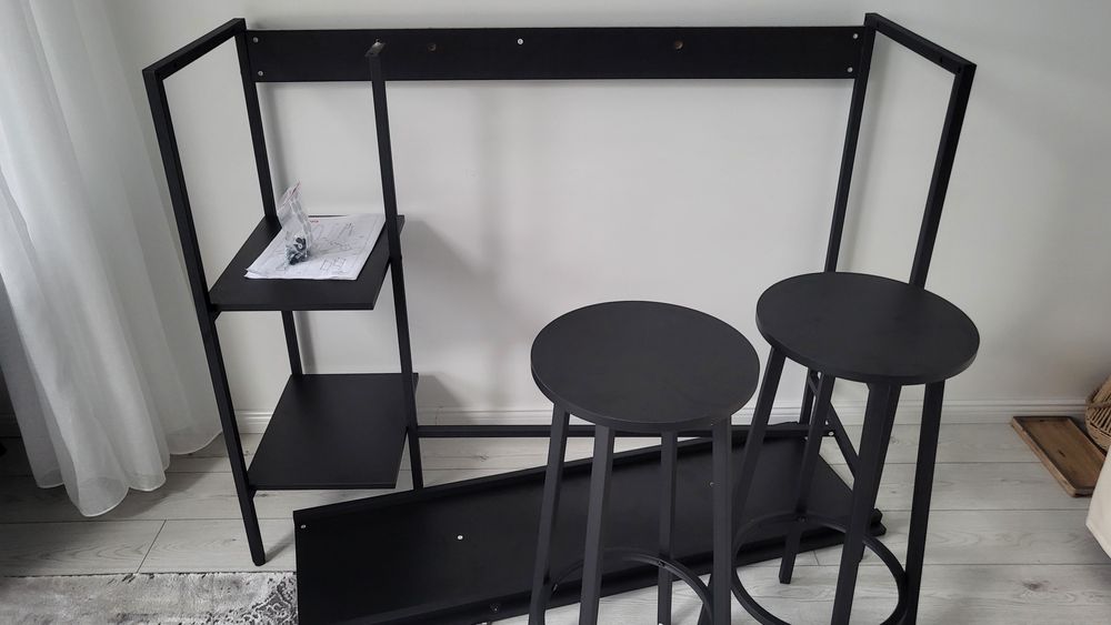 Rezerwacja LAYNAR Stół barowy czarny  z 2 hokerami Agata Meble