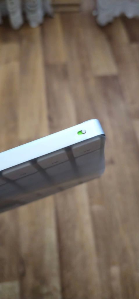 Клавіатура apple