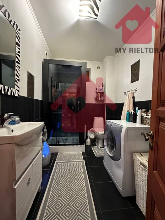 Продаж будинку с.Камяниця.