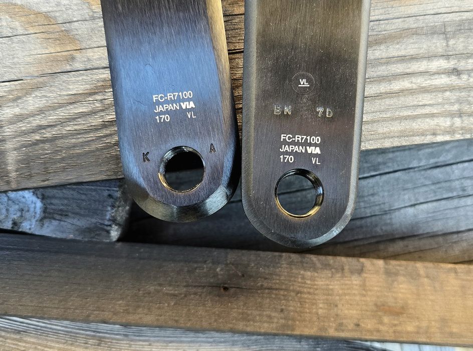 Продам шатуни Shimano 105 R7100 Di2 170мм без зірок