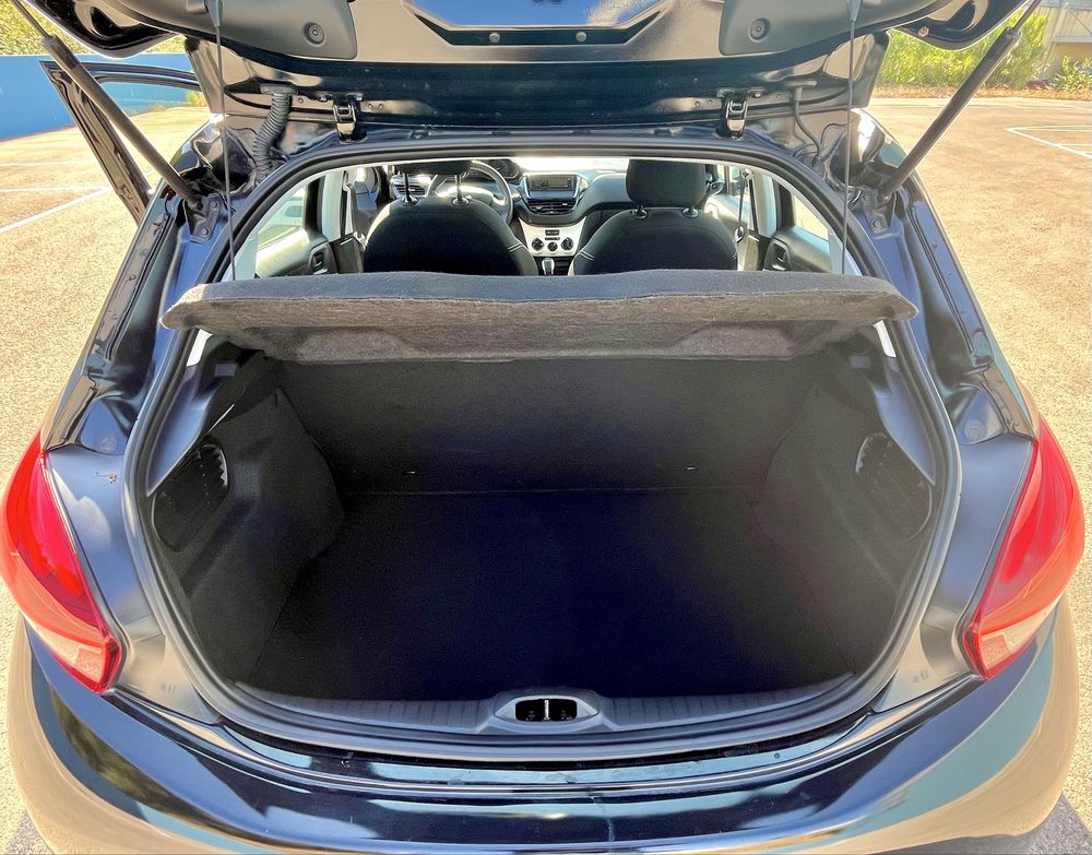 PEUGEOT 208 1.2 PURETECH LIKE 2019 - 9.490€