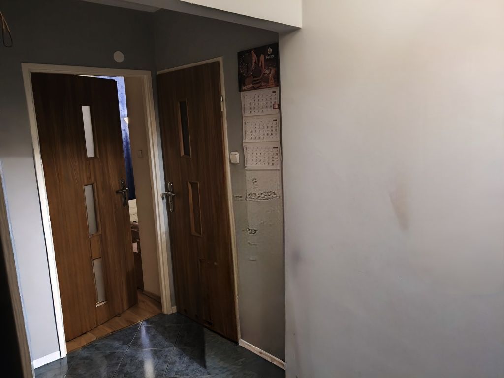 Sprzedam lub zamenie na mniejsze bezposrednio 48m 2 pietro