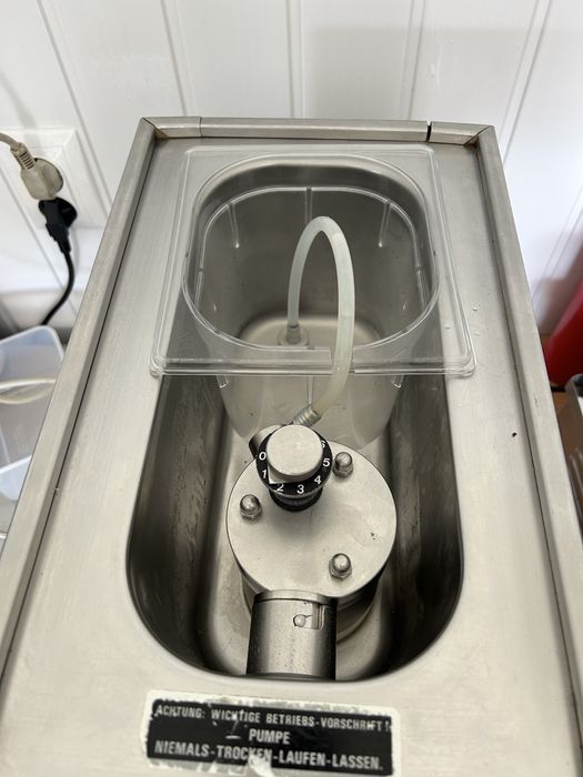 Automat do bitej śmietany Mussana