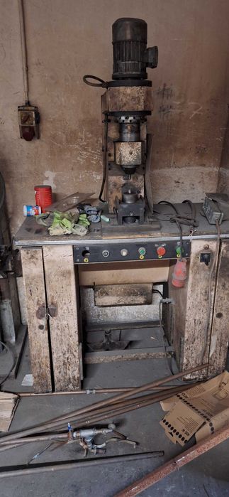 Dwie Nitownice radialne