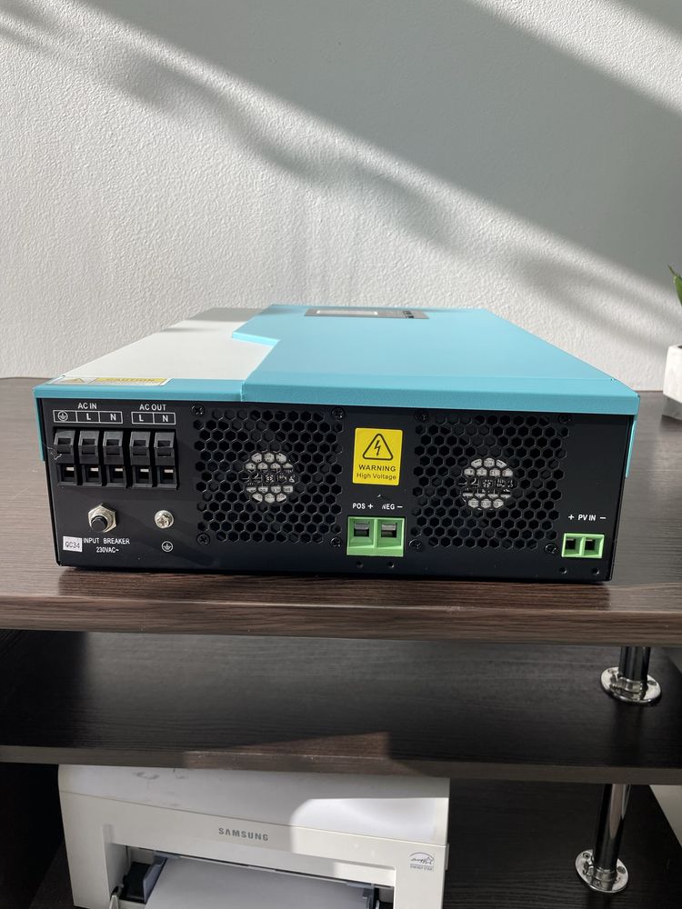 Инвертов 5.5kw гибридный PowMr