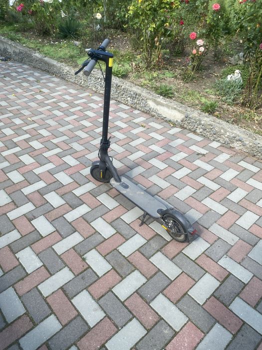 Елекросамокат xiaomi scooter 1s