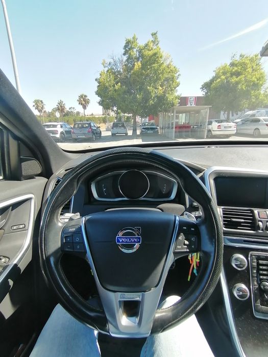 Volvo Xc60 D4 R-Design