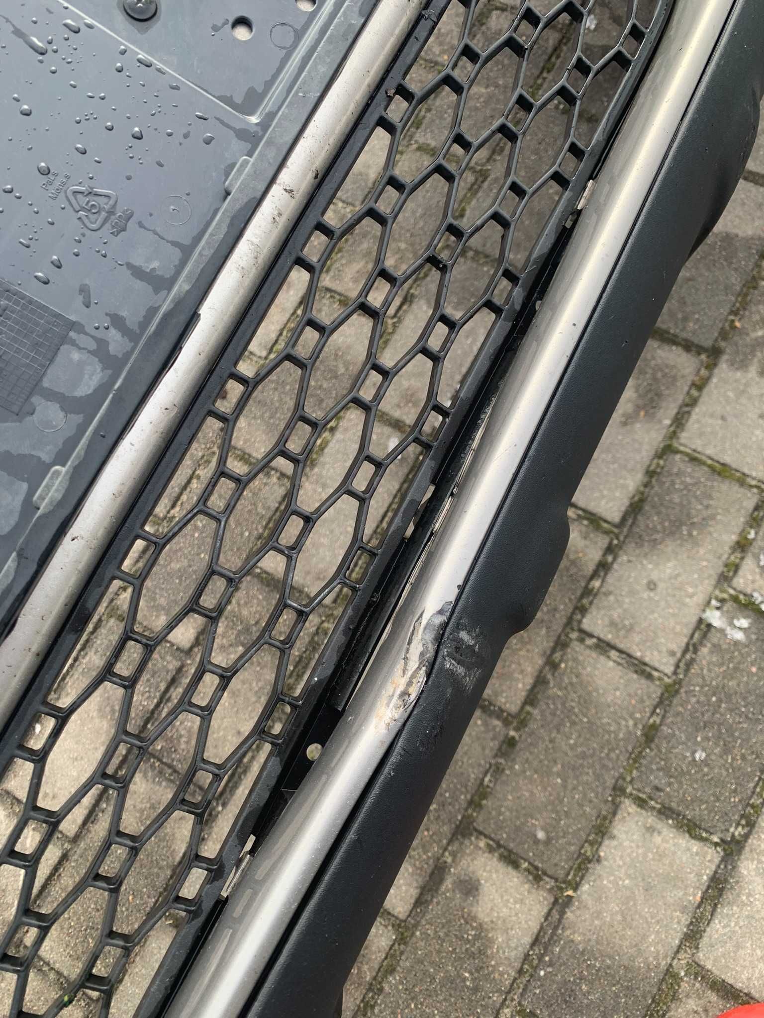 Zderzak przedni Volvo XC60 I SPRYSKI PRZEDLIFT