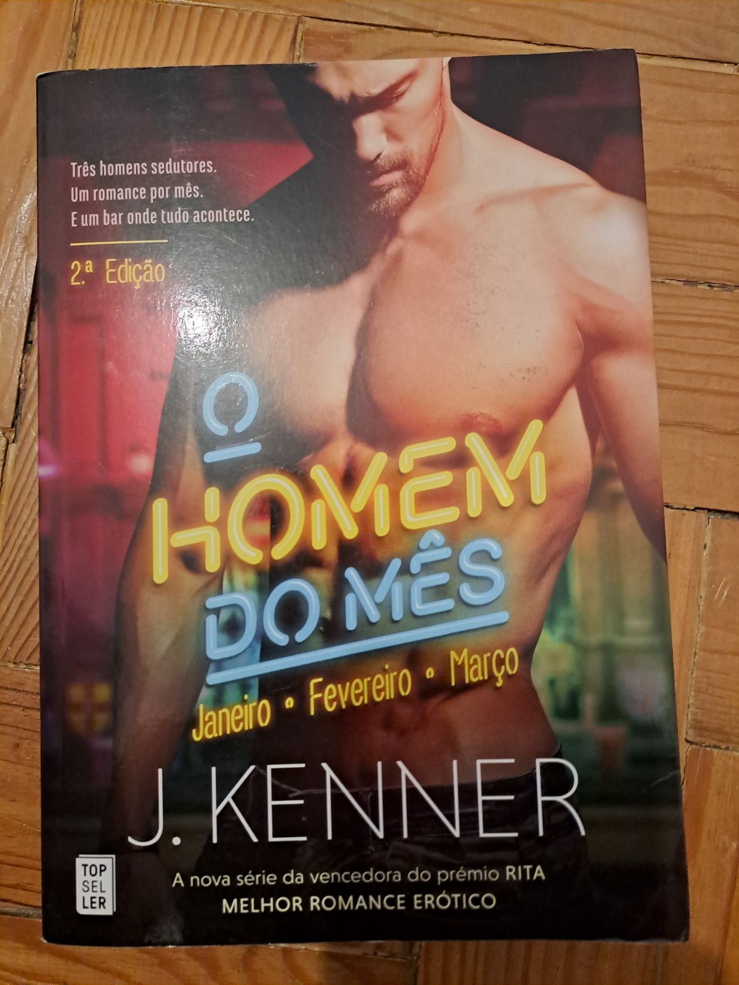 J. Kenner O Homem do mês