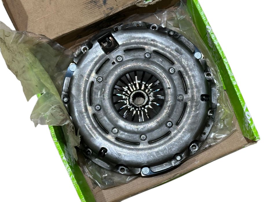 Сцепление VALEO 828583 CITROEN Jumpy/C4/DS4/DS5/PEUGEOT 308/3008