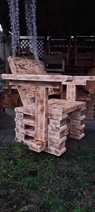 Rzemieślnicze fotele ogrodowe bardzo wygodne i solidne