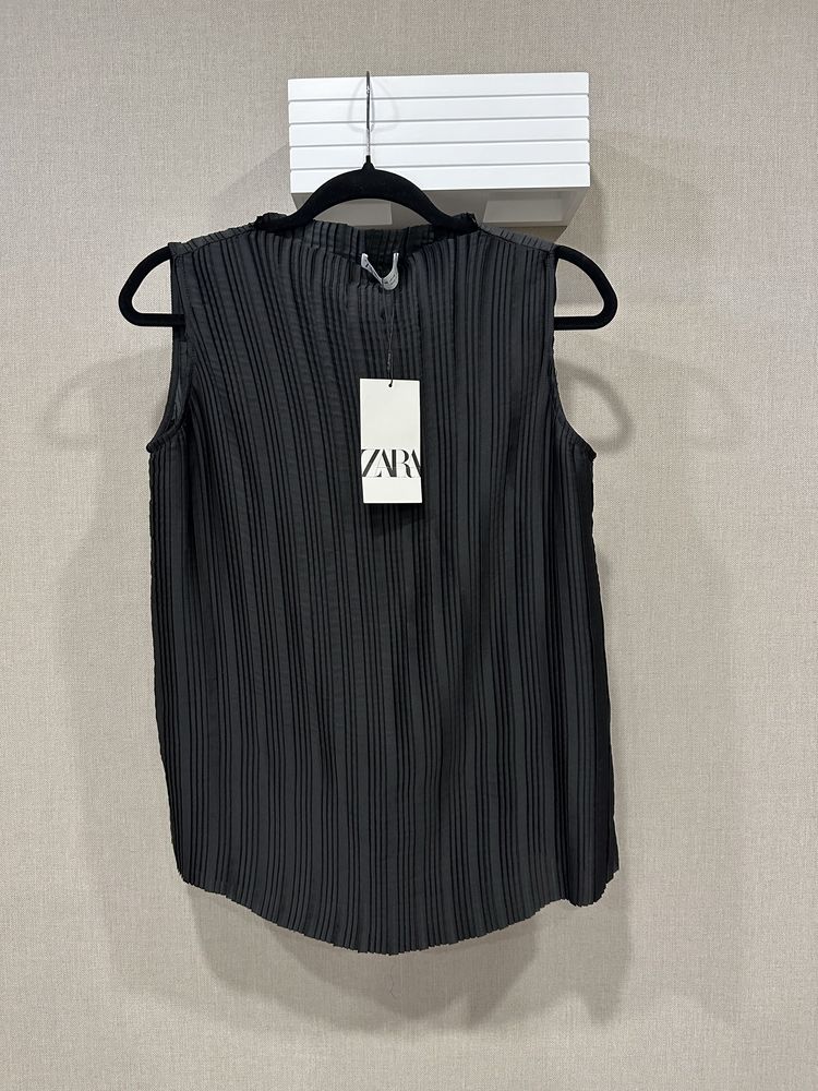 Костюм плиссированный Zara