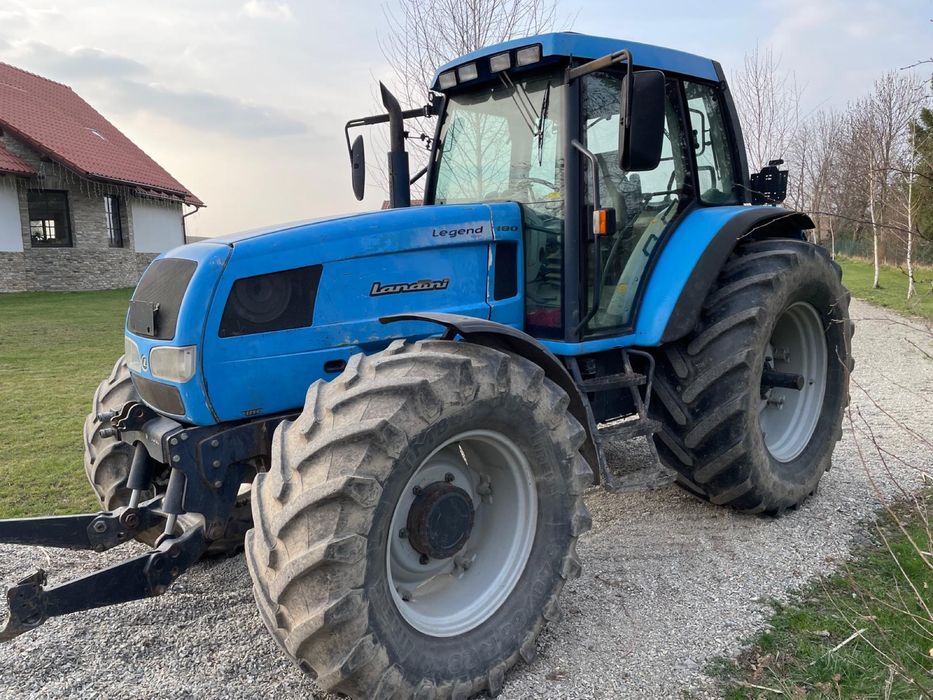 Ciągnik rolniczy Landini Legend 180 z klimatyzacją 176 KM
