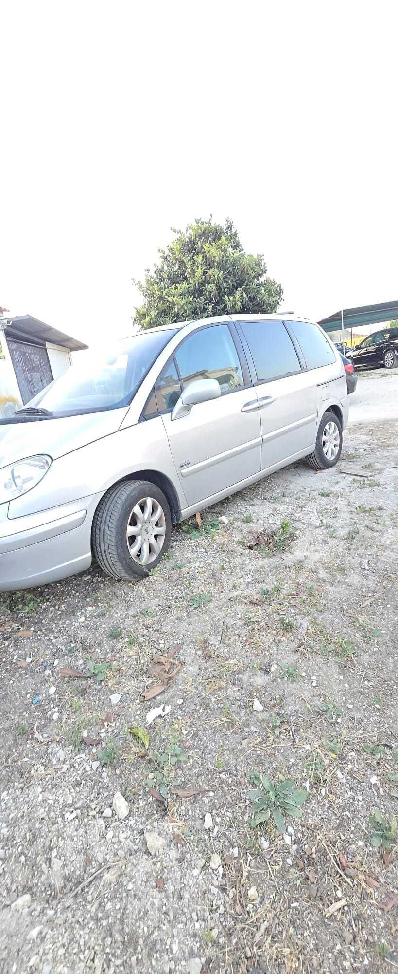Carrinha 7 lugares  Pegeout 807
