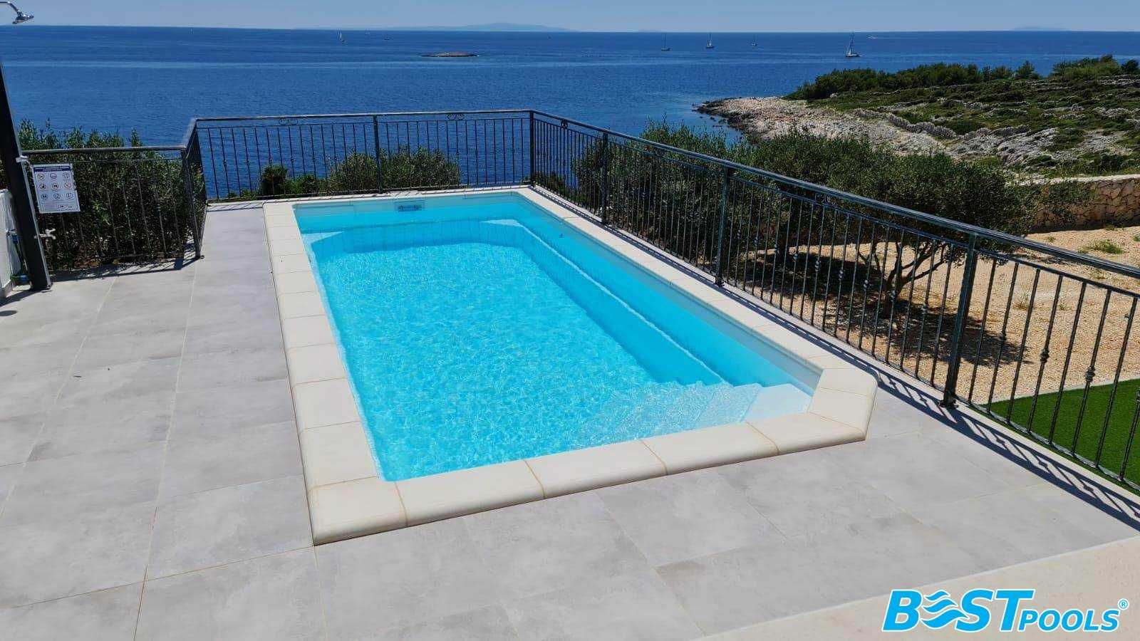 Ogrodowy basen poliestrowy Santorini 7.5x3.5x1.55m z izolacją