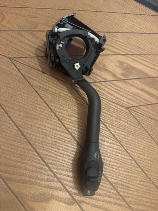 Manete limpa vidros e MFA 6K