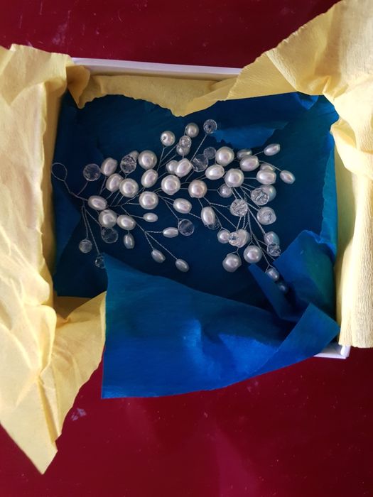 Продаж-нова прикраса нарядна для волосся