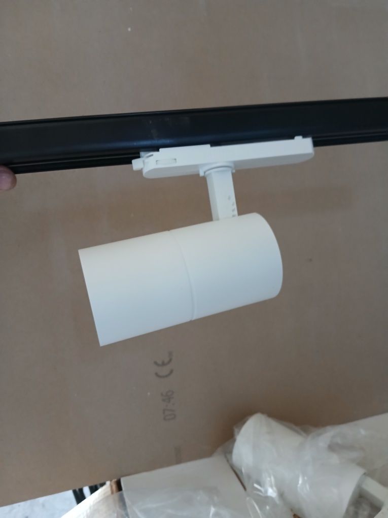 Nowe lampy Led do szynoprzewodu