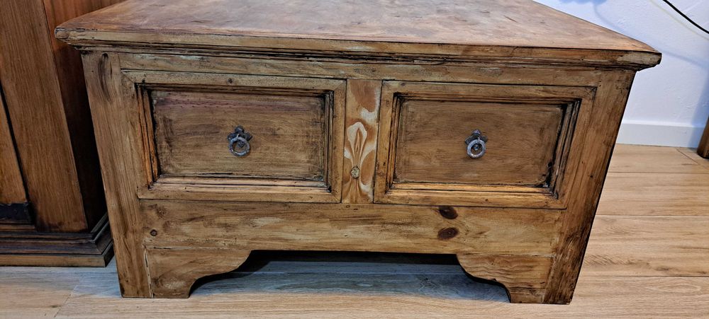 Mesa de centro ou TV, rustica, estilo Mexicano