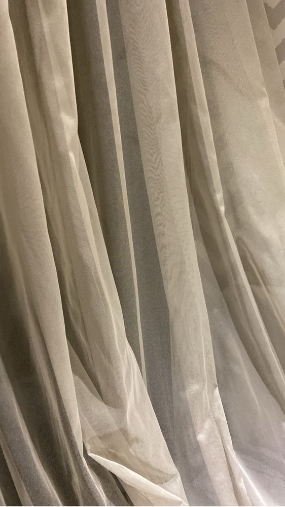 Cortinados cinza claro