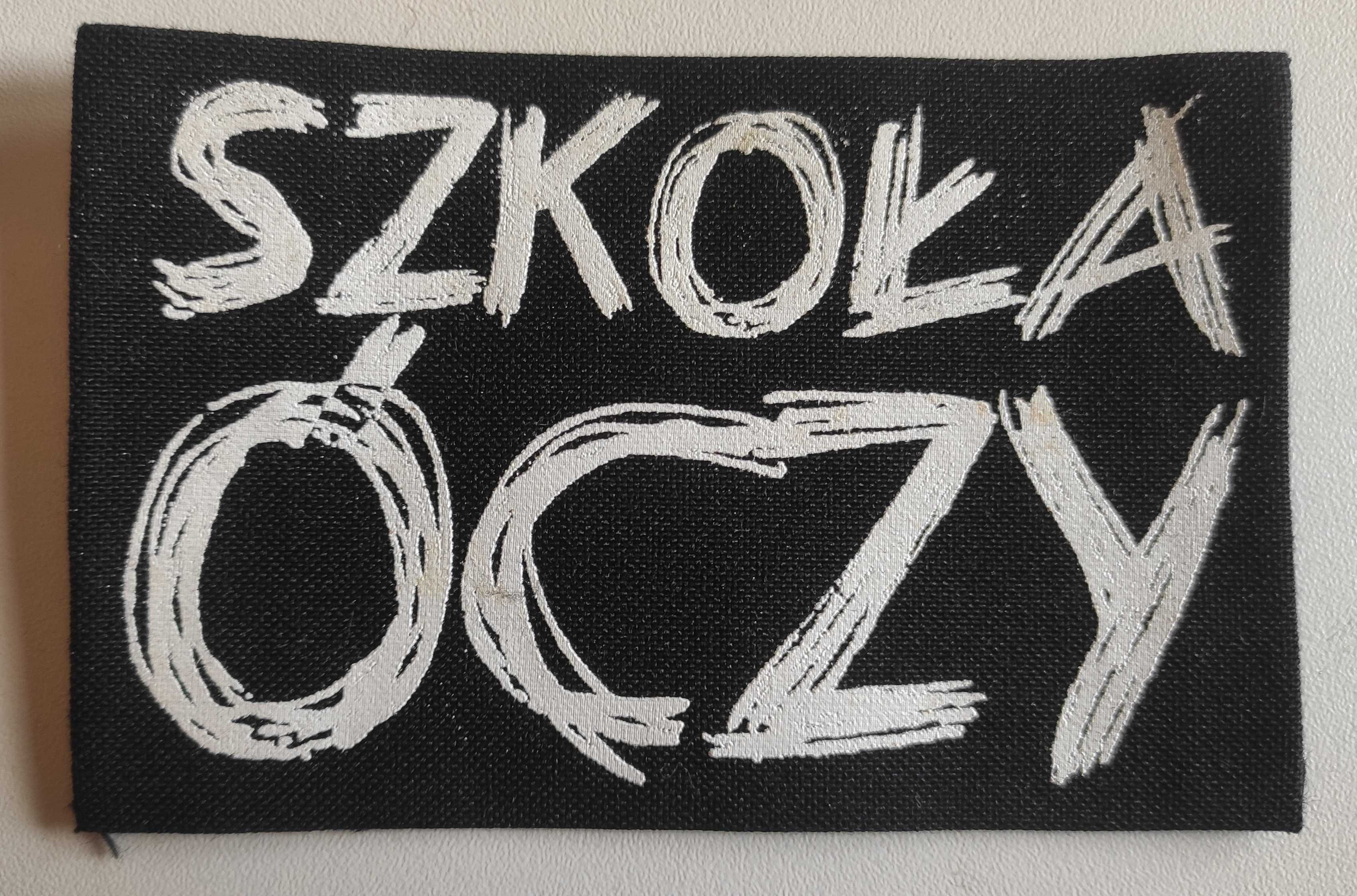 Naszywka: szkoła óczy