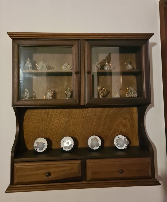 Estante mostruário de parede
