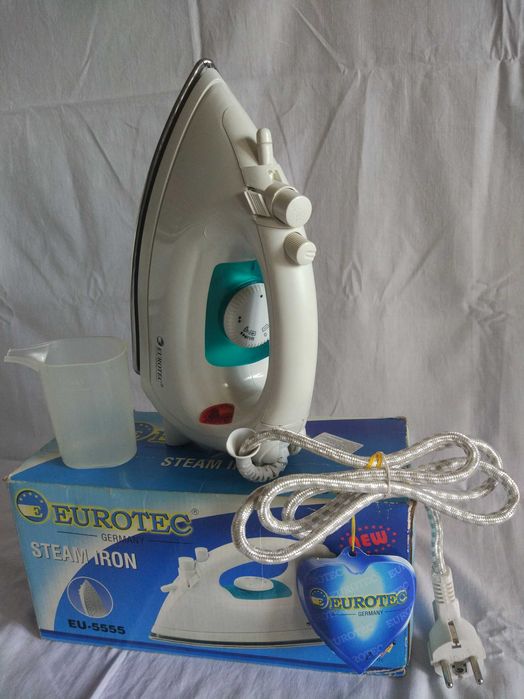 Новый ! Утюг паровой EUROTEC, EU-5555