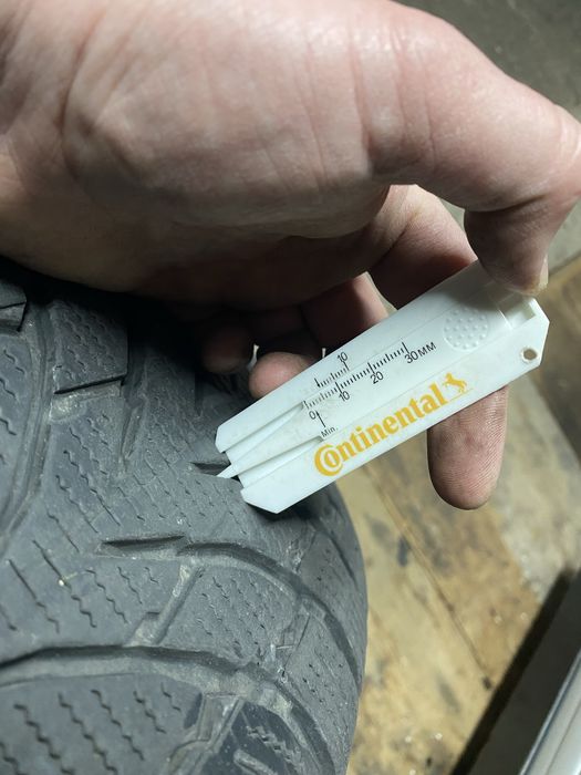 225/60R18 зимові шини з дисками BMW X3 G01