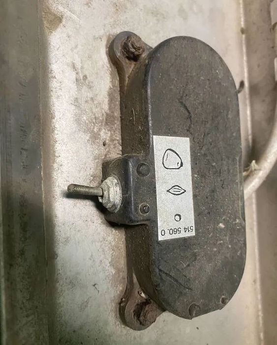 CZUJNIK STRAT ZIARNA CLAAS DOMINATOR 88,98 ,MEGA 203,202,608244,012852