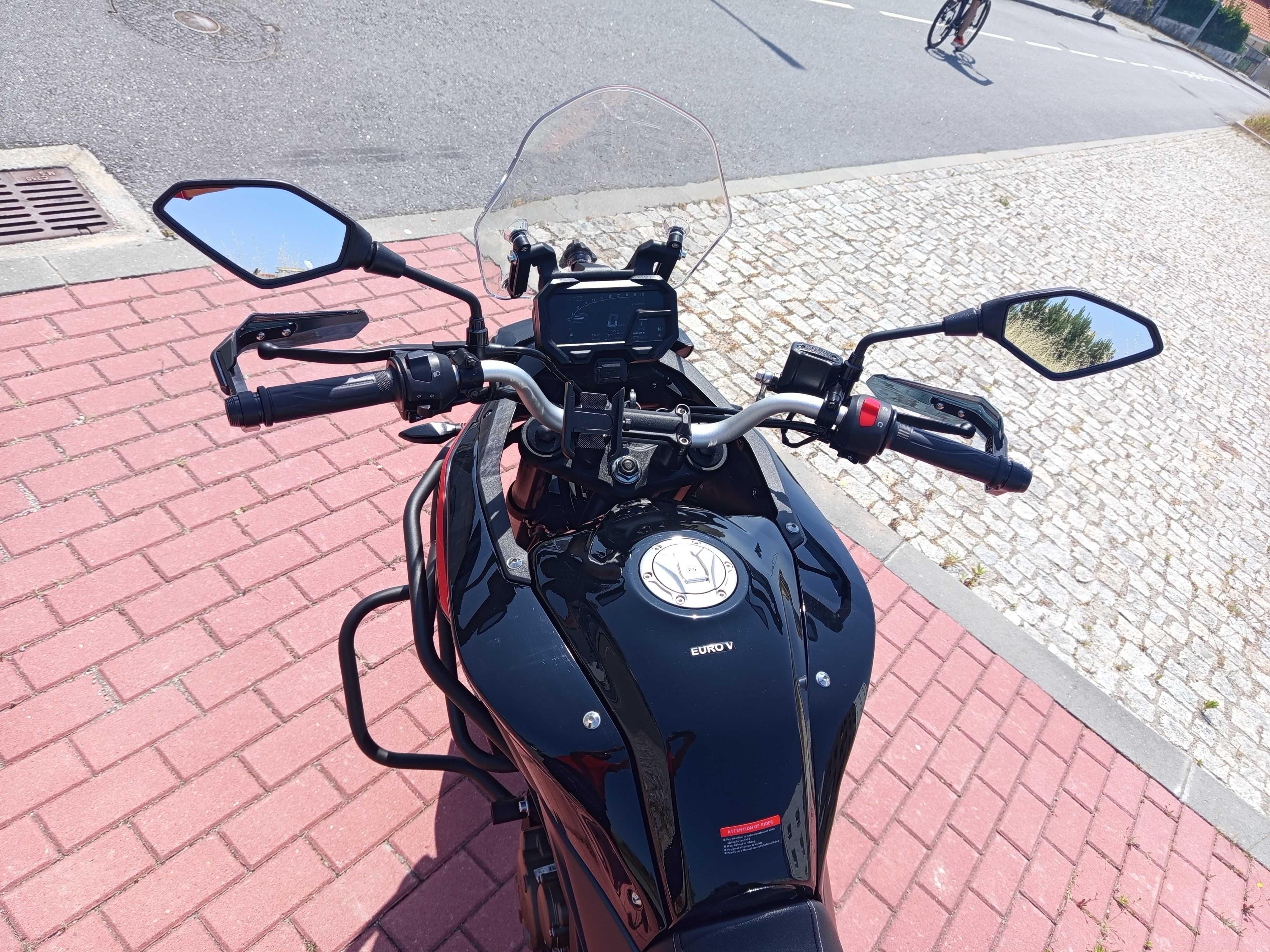 Moto Voge 300 DS (excelente estado)