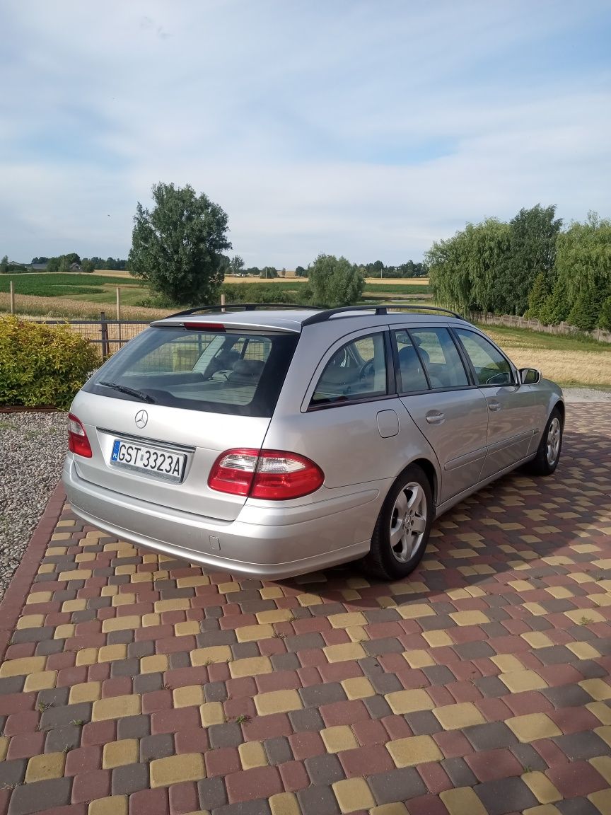 Mercedes-Benz W211 E klasa 2.2 cdi