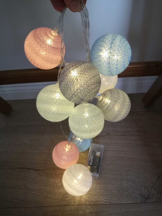 Łańcuch lampek dekoracyjnych "Cotton Balls" 10 kul