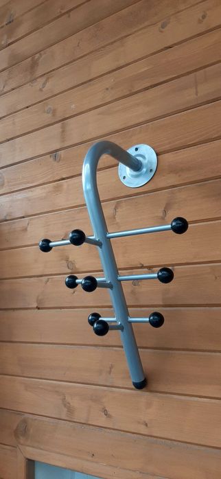 Wieszak ścienny metalowy