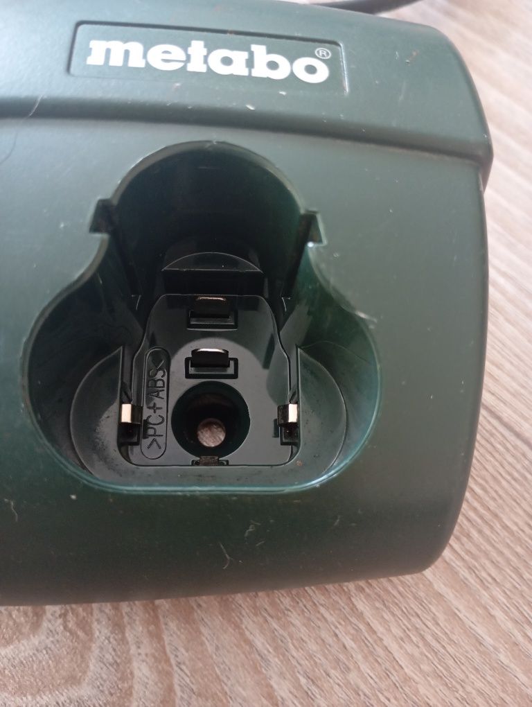 Metabo,Метабо, зарядное устройство 10,8V-2,3A