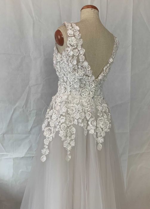 Nowa suknia ślubna 38/40 M/L boho-luxe hafty Princessa szampańska biel