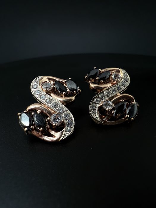 Золоті сережки / Золотые серьги