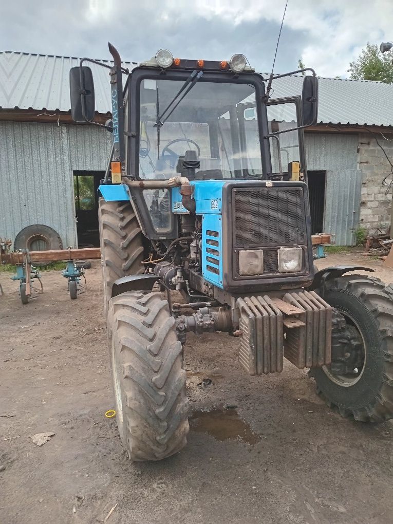 Продам трактор мтз