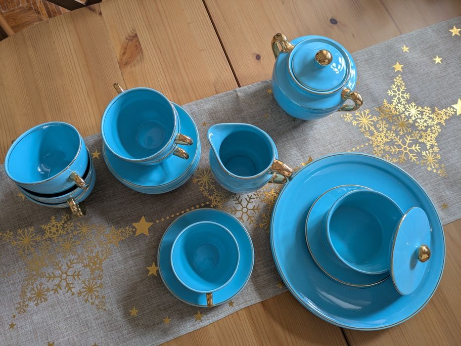 Serviço de chá cerâmica de Portugal, muito antigo em estado novo