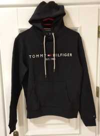 Czarna ocieplana bluza Tommy Hilfiger EST. Rozmiar M. Logo haftowane