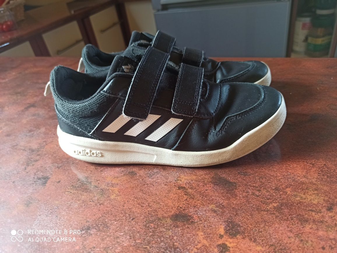 Buty sportowe Adidas 34