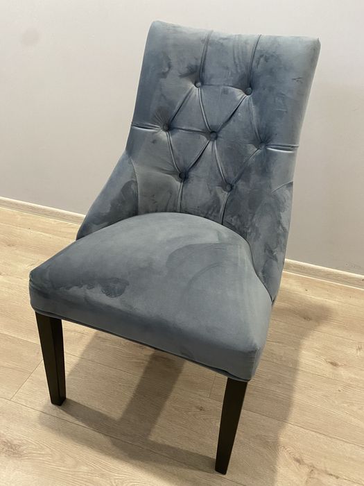 Komplet  Stół fornirowany 100x200/250 /300 plus  8 krzeseł