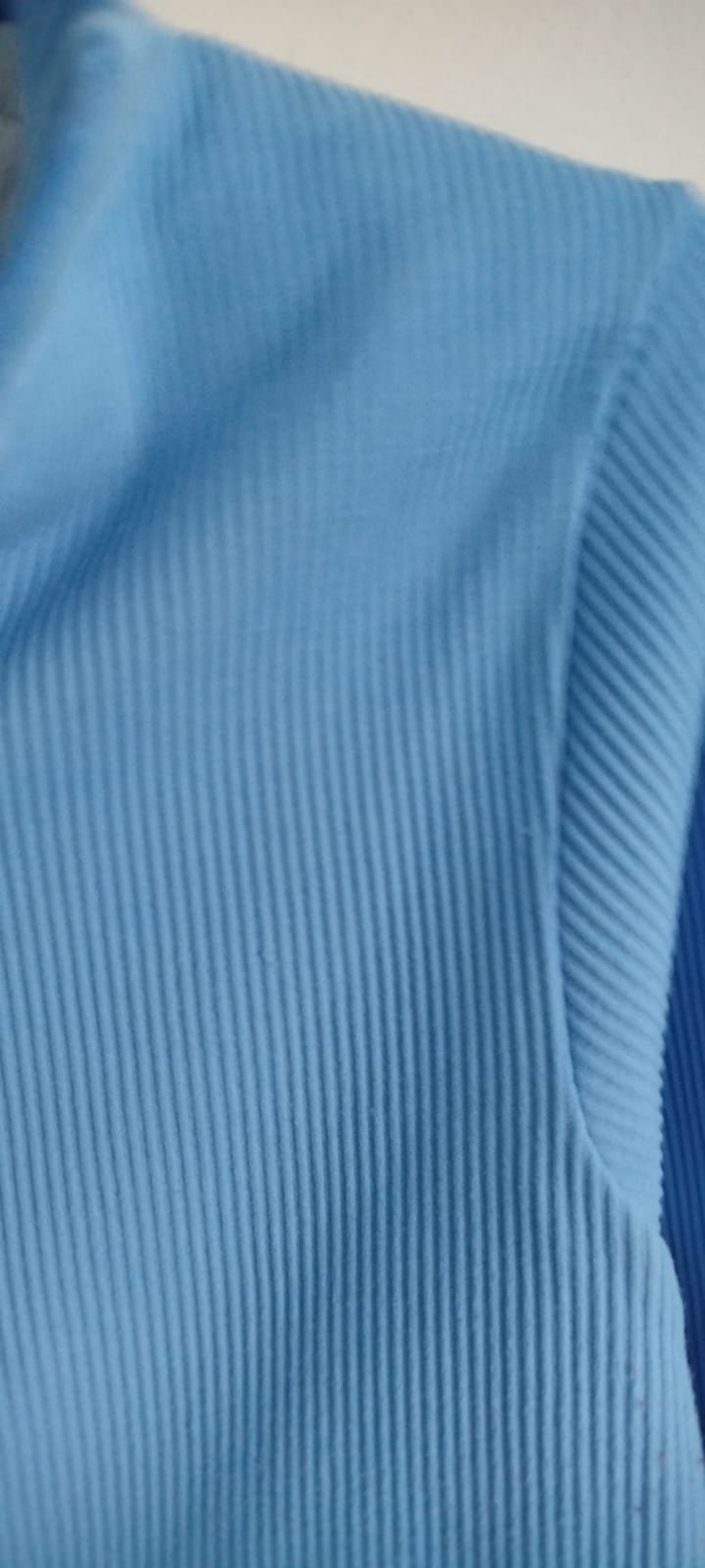Piękna niebieska bluzka S/M