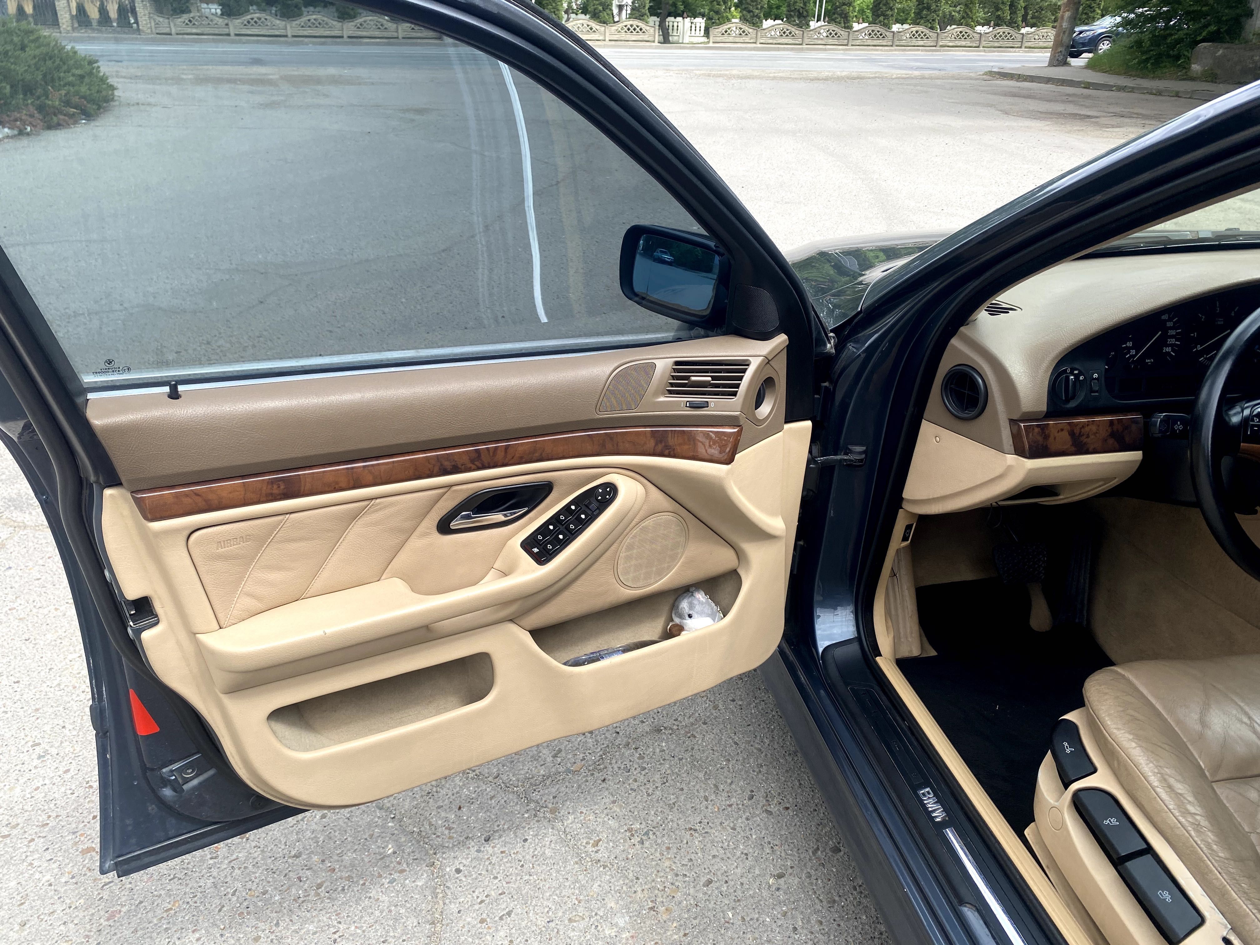 Продам BMW 5 e39 3.0d