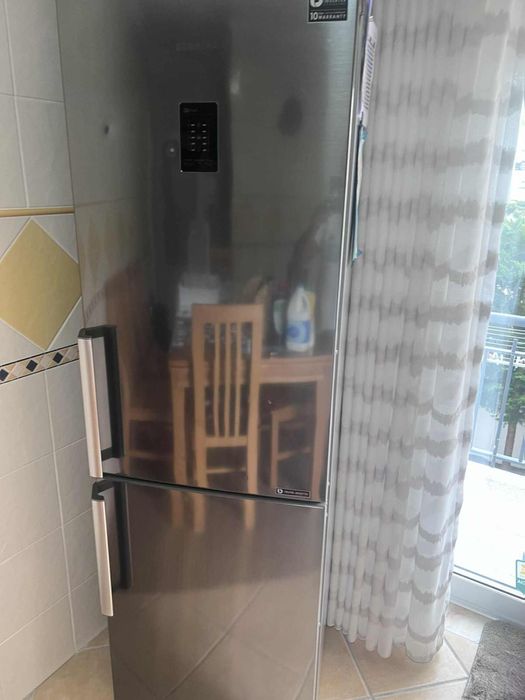 Frigorifico samsung. (Não respondo a esquemas mbway)