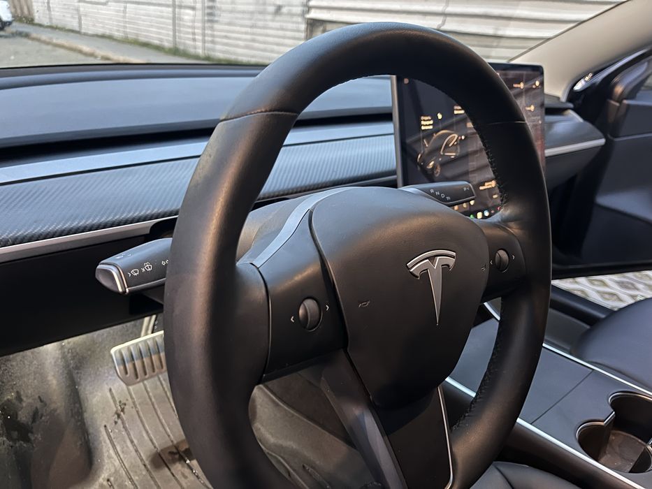 Tesla Model 3 Performance