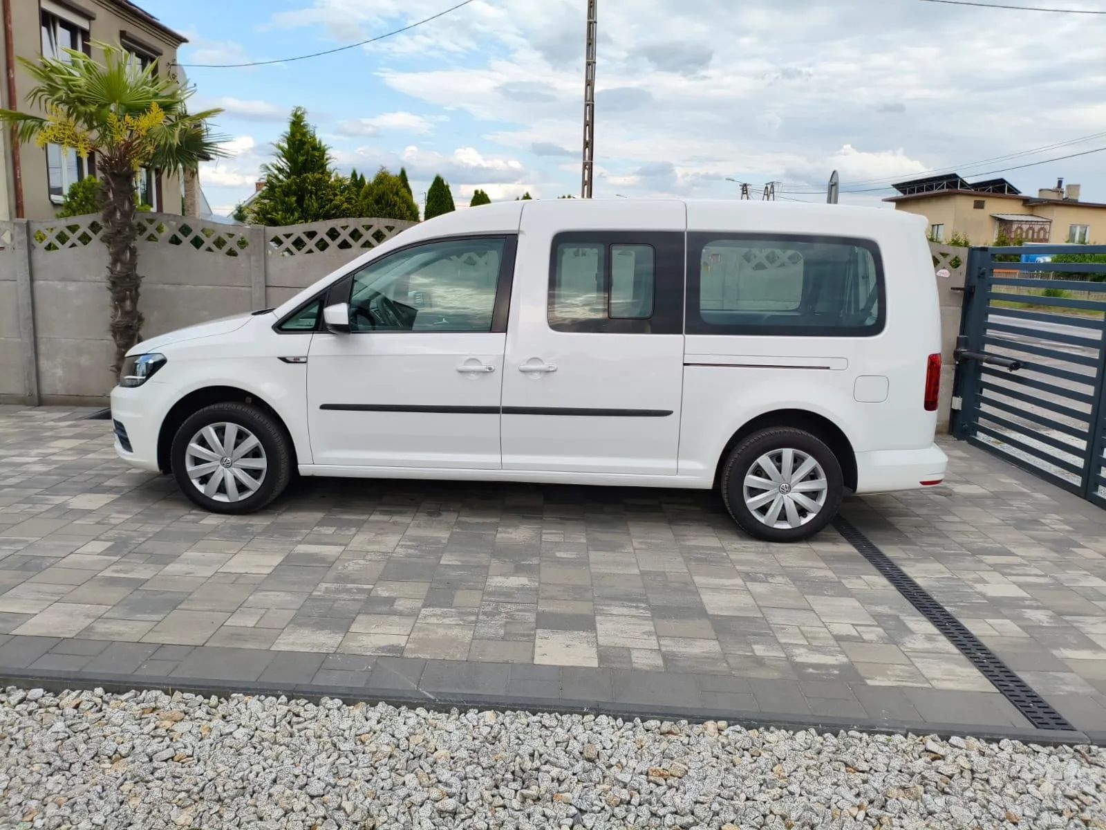 Volkswagen Caddy LONG Do przewozu osób niepełnosprawnych AUTOMAT