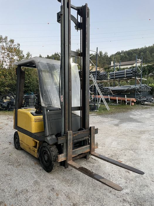 Empilhador OM 1500kgs