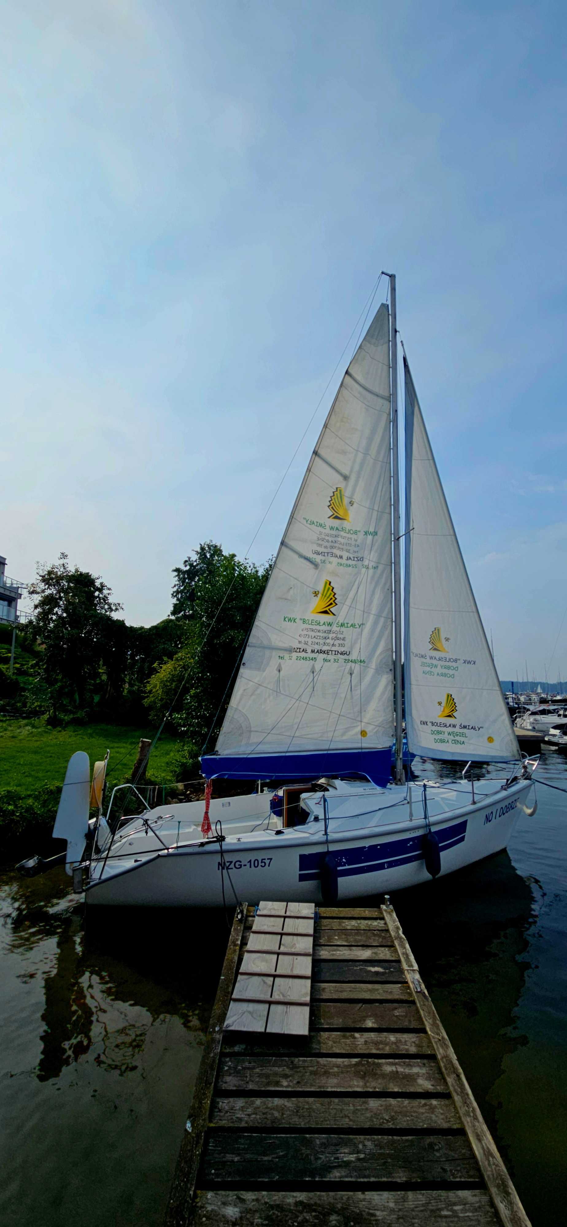 Jacht Żaglowy  Tango 730